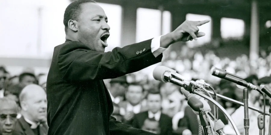 Martin Luther King Jr.: Un Legado de Justicia que Une a Nuestras Comunidades