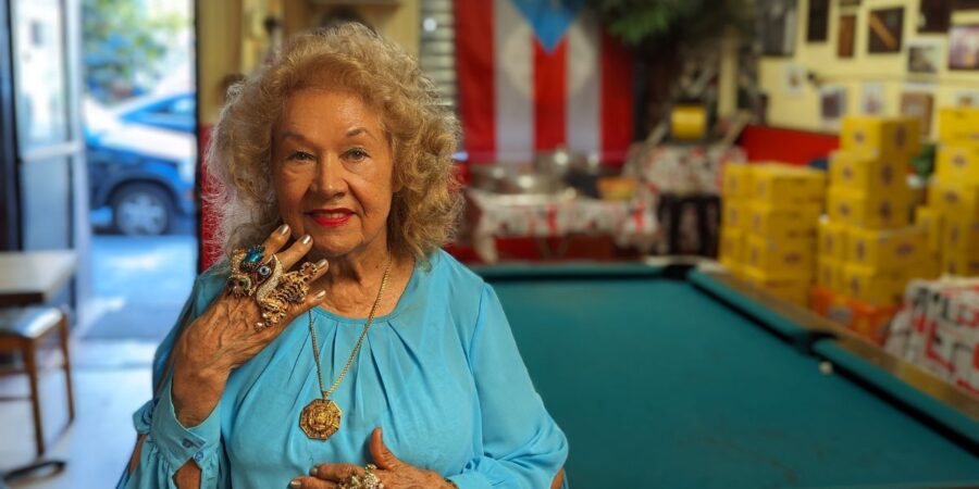 Quién es Toñita, la mujer que sorprendió en el show de medio tiempo de Bad Bunny en el Super Bowl