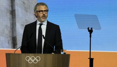 Casey Wasserman, presidente del comité organizador de los Juegos Olímpicos Los Ángeles 2028, aparece mencionado en documentos vinculados al caso Jeffrey Epstein. Esto es lo que se sabe.