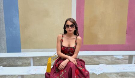 Majo Aguilar hace historia: Primera artista de mariachi en primera fila del desfile de Carolina Herrera en NYFW Otoño-Invierno 2026