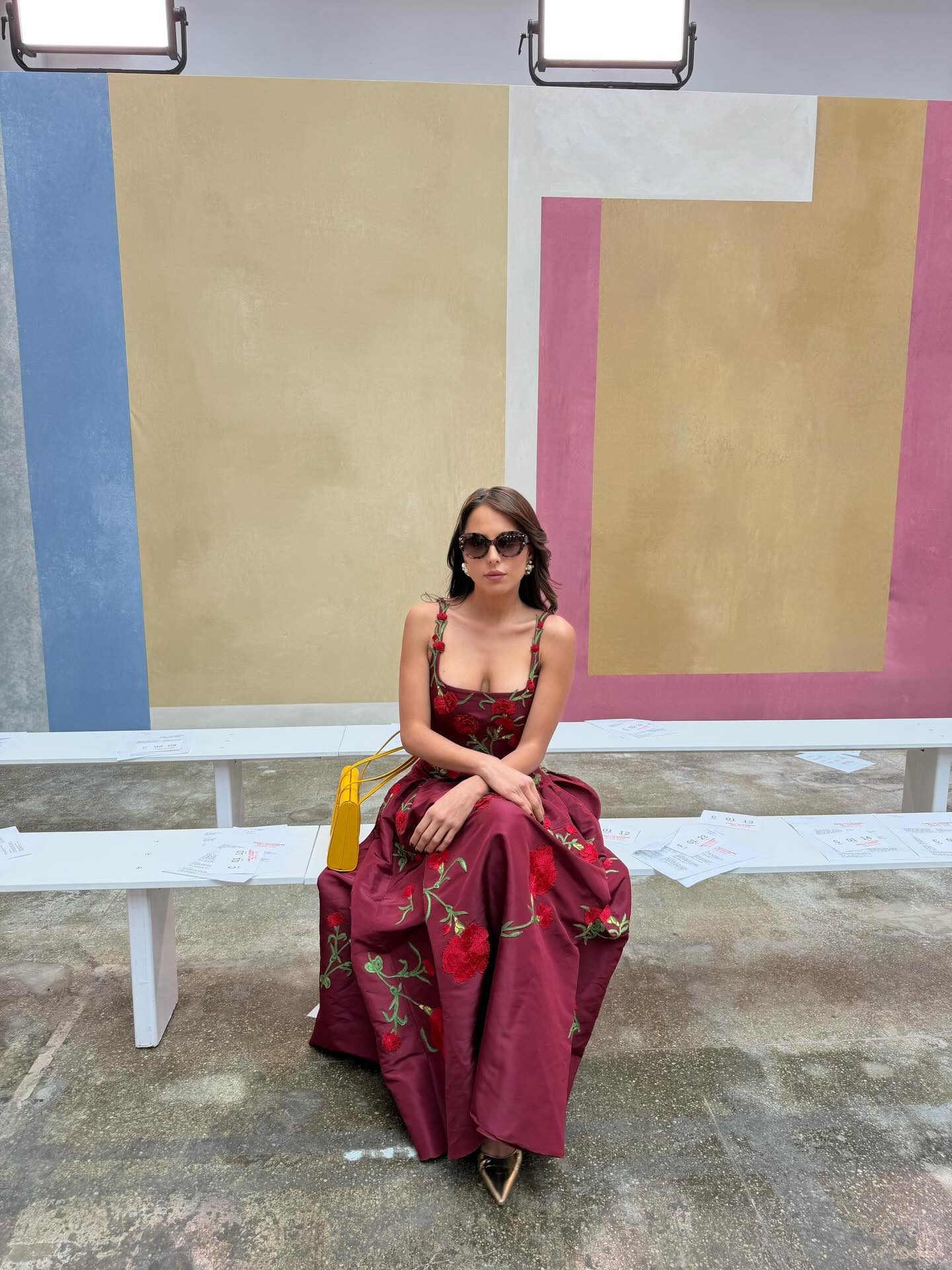 Majo Aguilar hace historia: Primera artista de mariachi en primera fila del desfile de Carolina Herrera en NYFW Otoño-Invierno 2026 