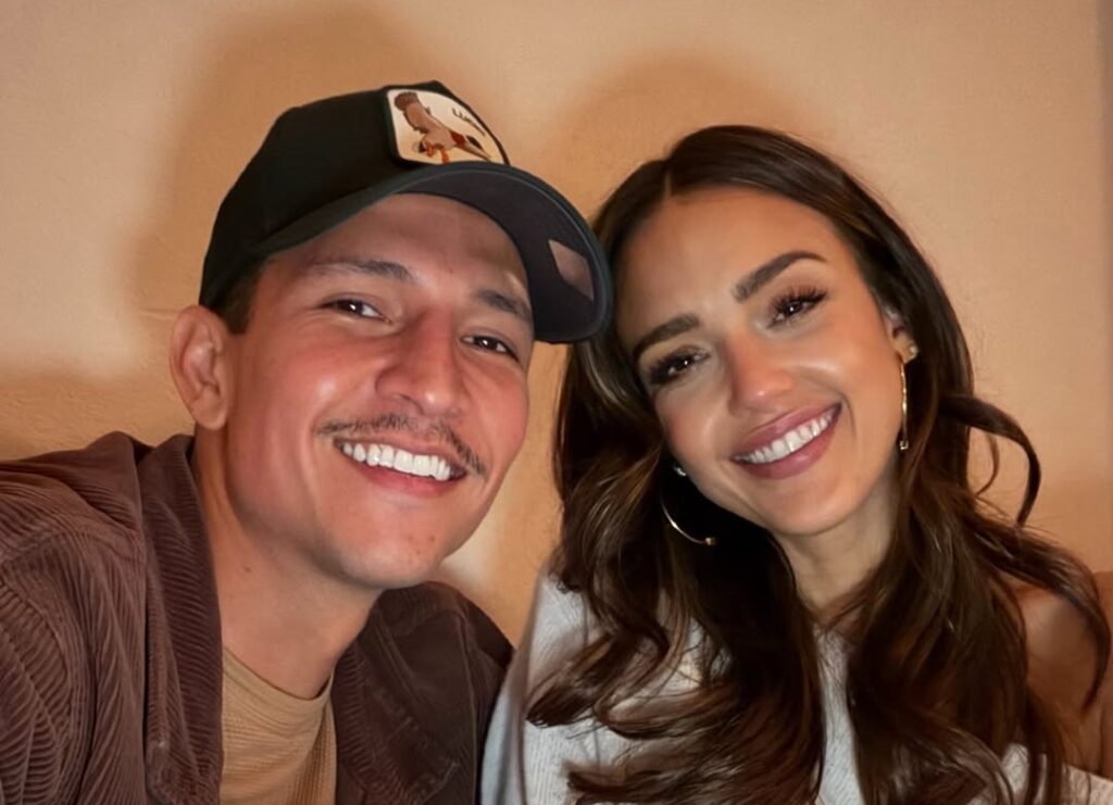 Jessica Alba presume su romántico viaje a la CDMX con su novio Danny Ramírez