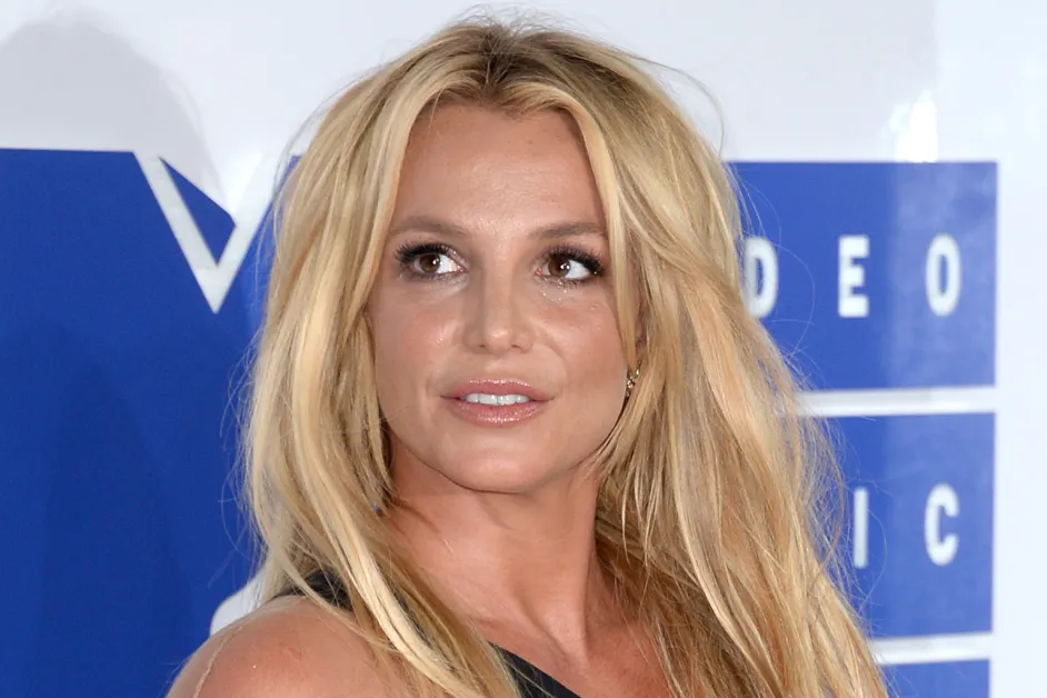 britney spears detenida por dui y las redes explotan con teorías