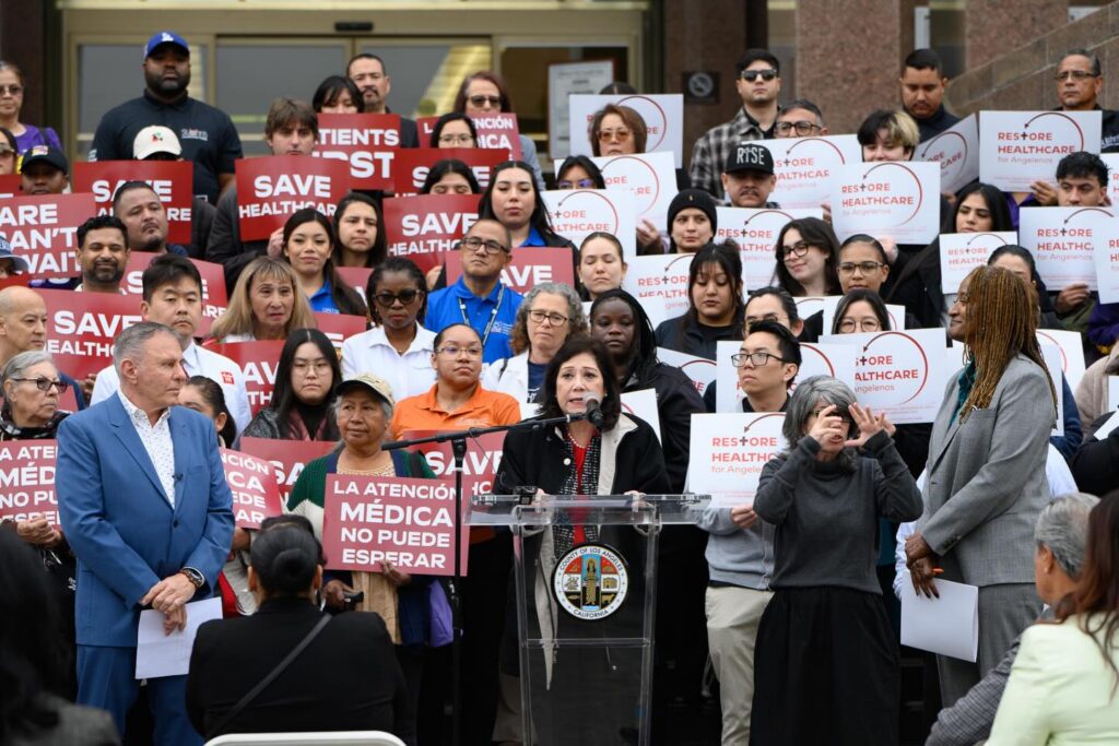 Millones en ayudas para frenar la crisis económica Millones en ayudas para frenar la crisis económica
