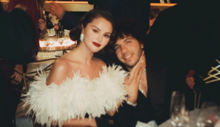 Selena Gomez celebra el cumpleaños de Benny Blanco en medio de la polémica por su podcast